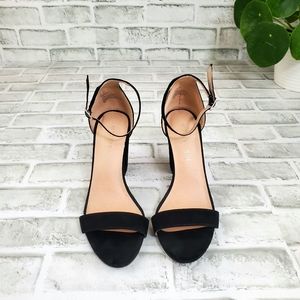 Madden Girl Black Ankle Strap Chunky Block Heel Sandals Size 6.5